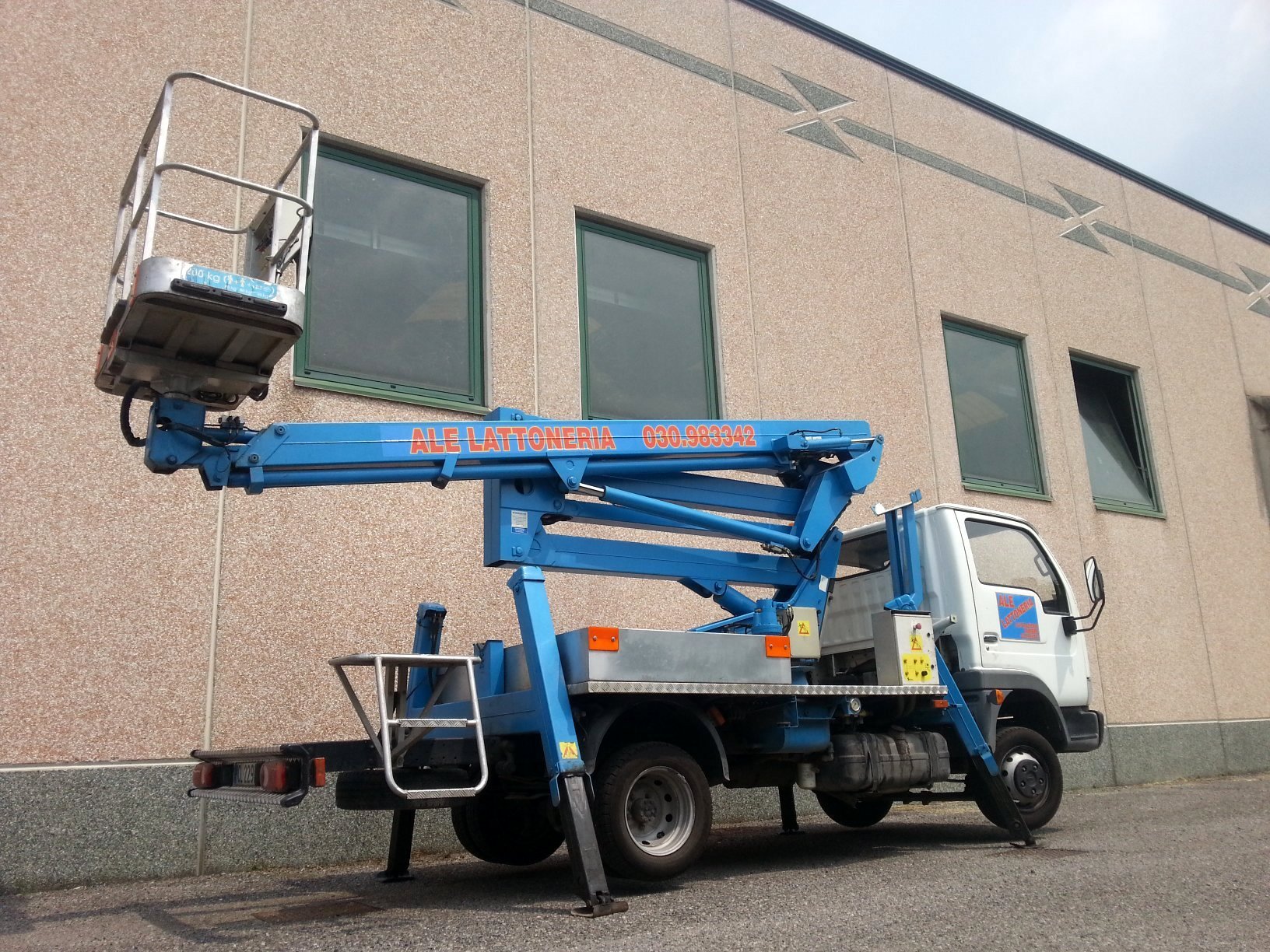 11542675_980913128586702_64122929_o